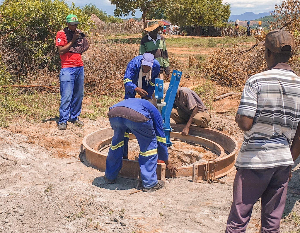 Muvonde Borehole Eases Burden for Entire Community